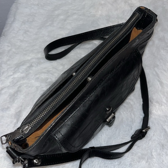 Patricia Nash large embossed leather crossbody purse - Picture 2 of 10